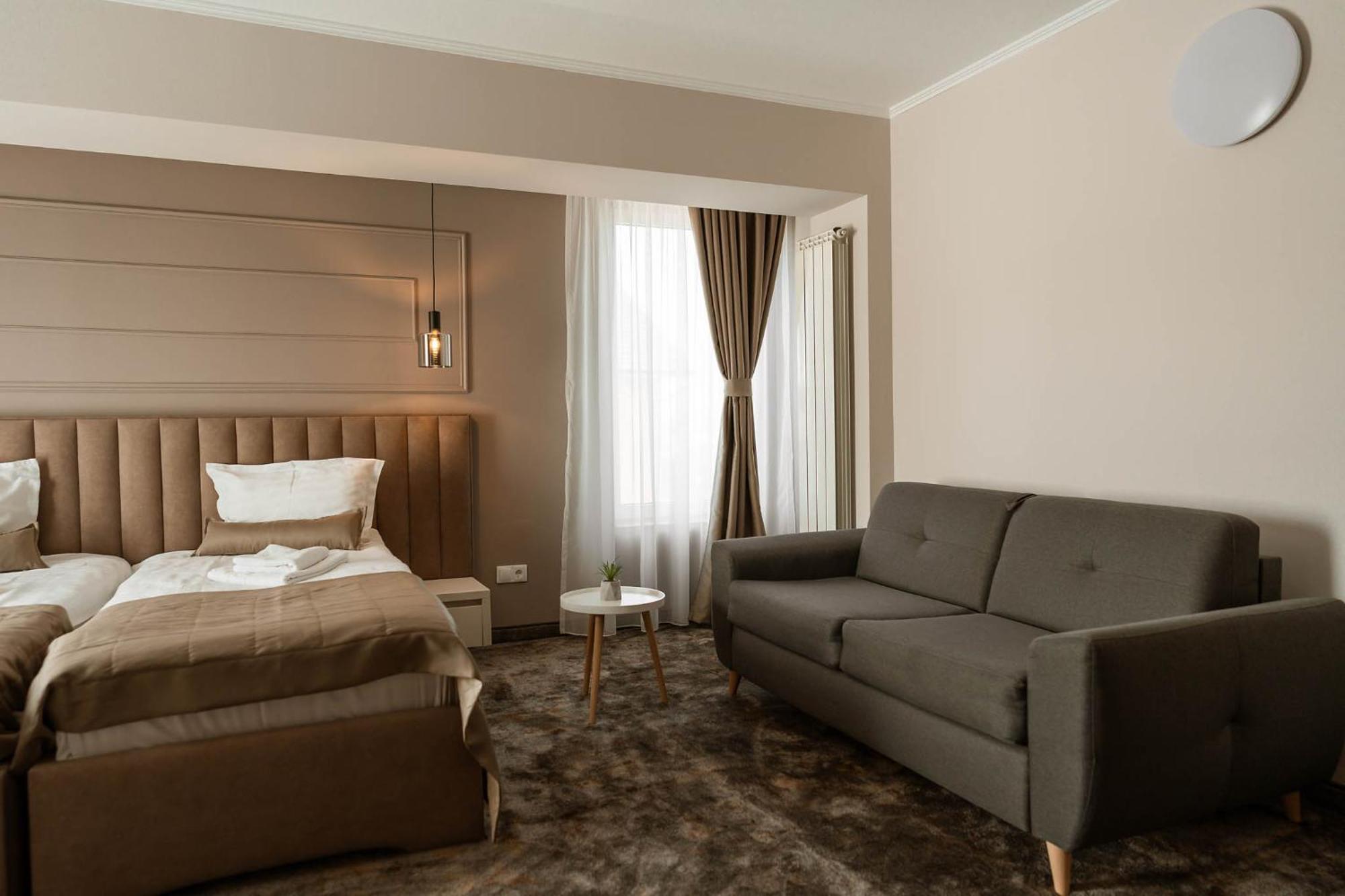 Allegria Hotel Spa Baile 1 Mai Bagian luar foto
