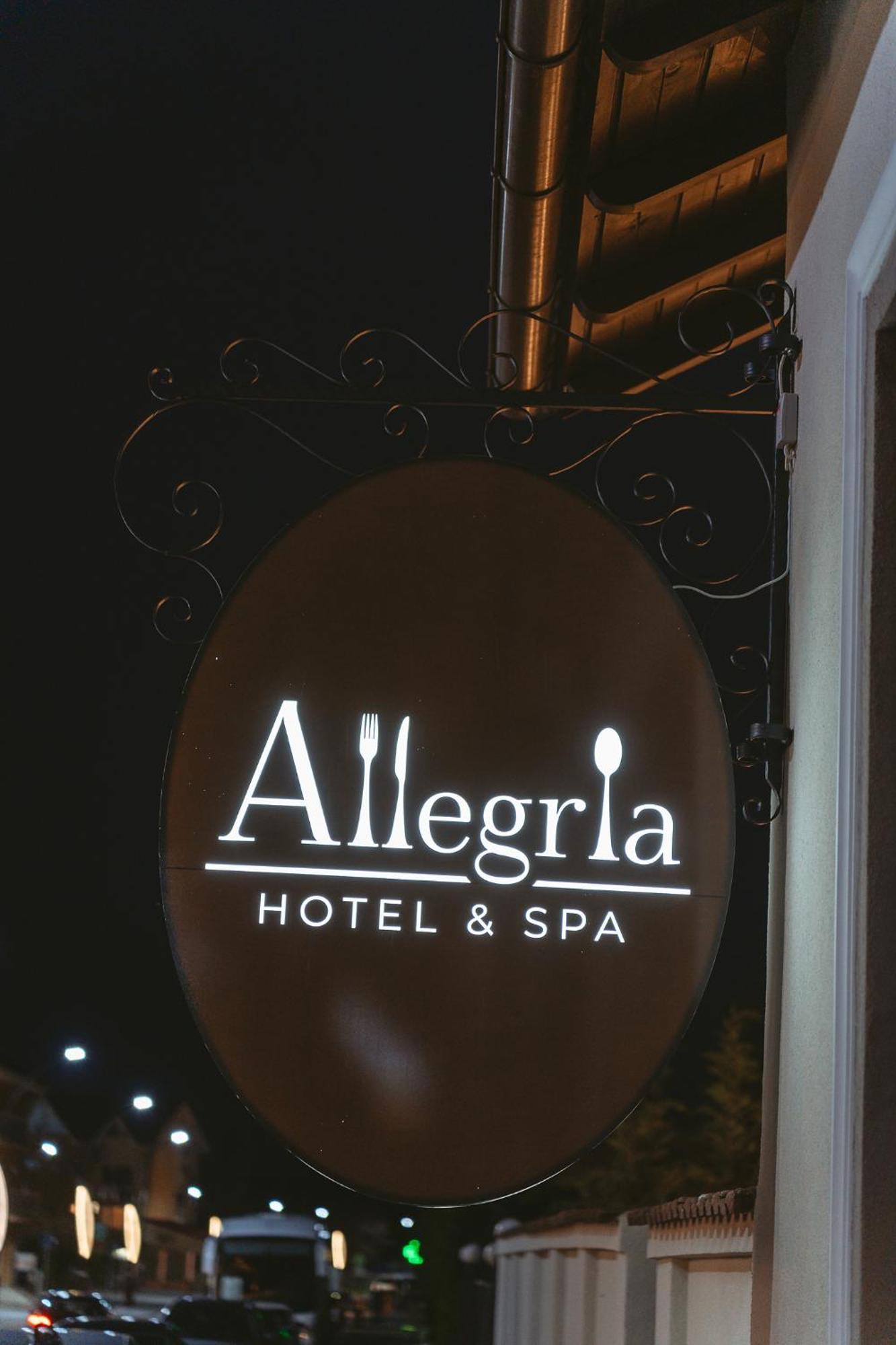 Allegria Hotel Spa Baile 1 Mai Bagian luar foto