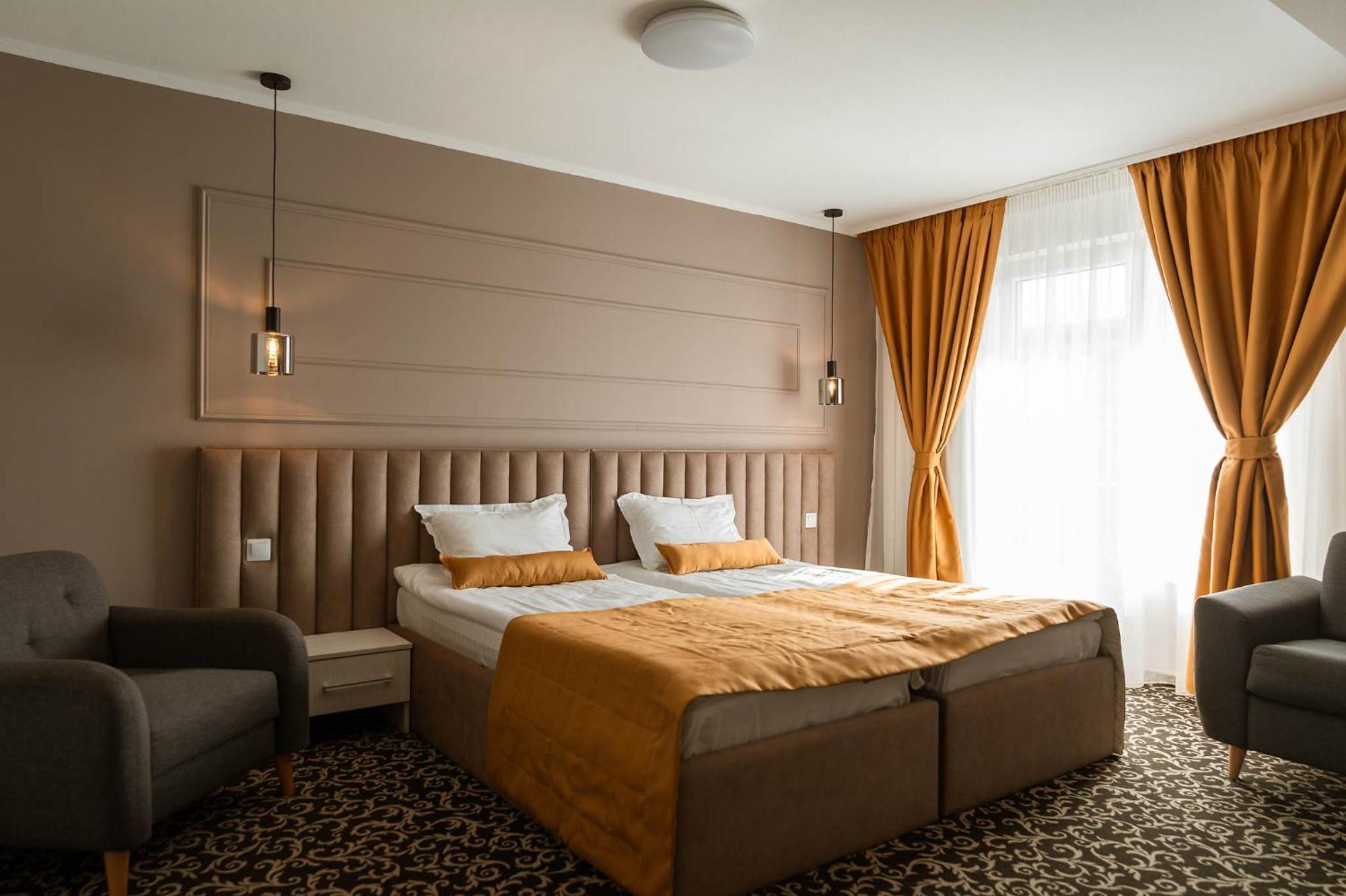Allegria Hotel Spa Baile 1 Mai Bagian luar foto