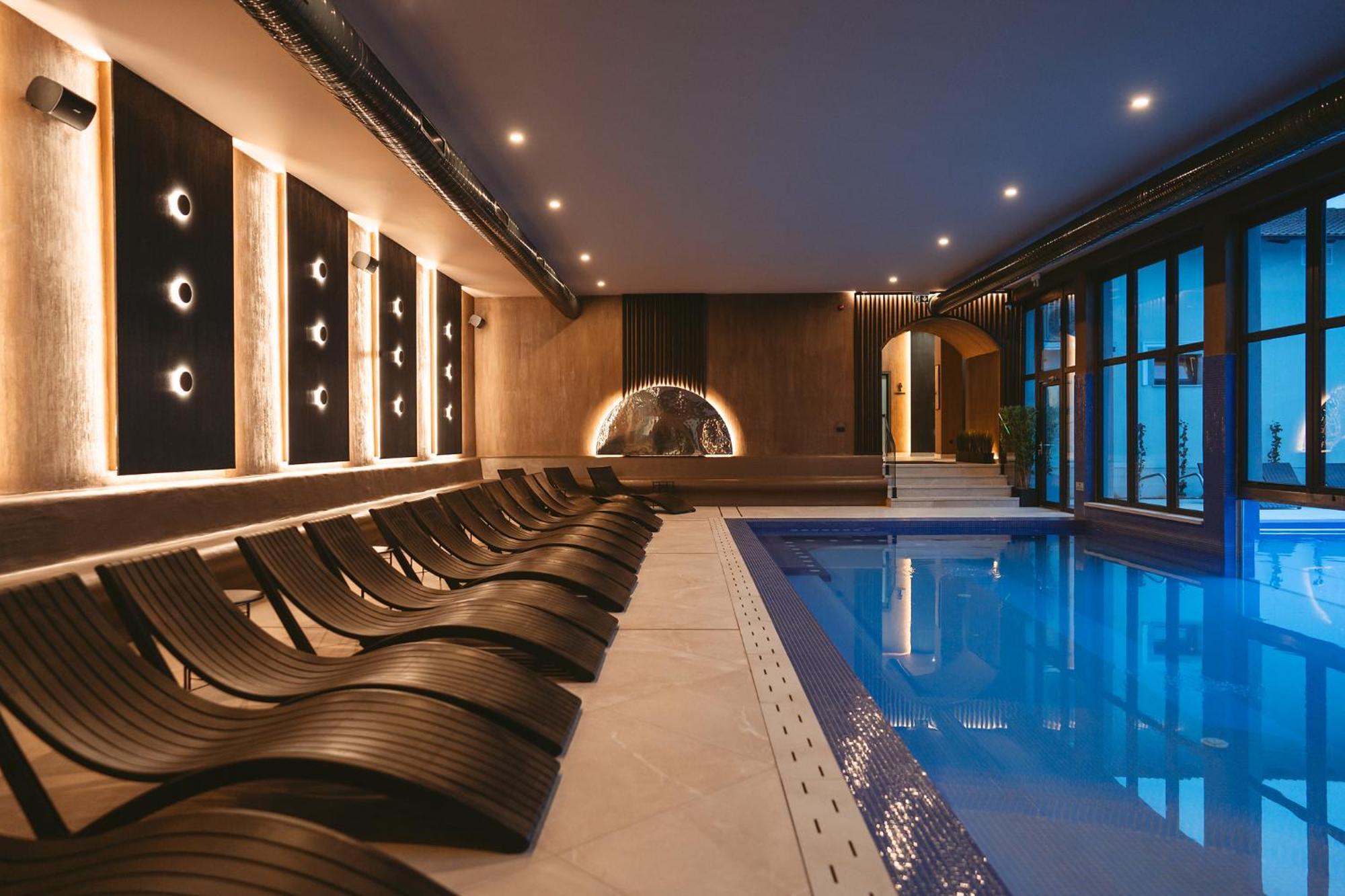 Allegria Hotel Spa Baile 1 Mai Bagian luar foto